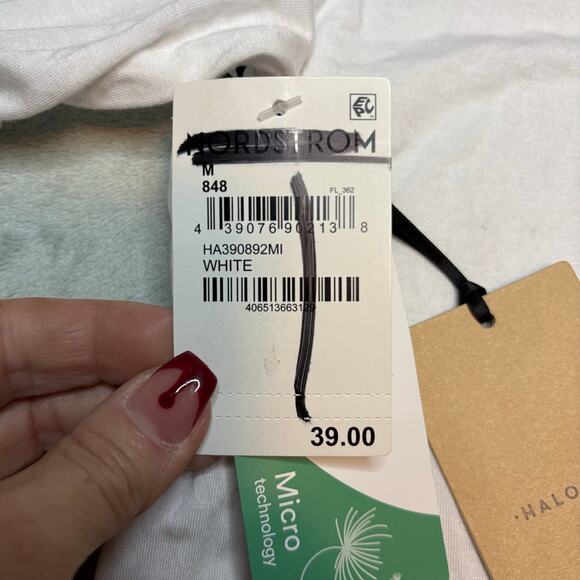 Halogen White Long Sleeve V-Neck Tee Shirt Women’s Medium NWT - Picture 6 of 6